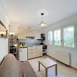 Appartement T2 Avec Terrasse Sud, Parking, Wifi, Animaux Acceptés - Proche Thermes Et Centre - Fr-1-451-192 *