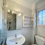 T2 Avec Terrasse Sud, Parking, Wifi, Animaux Acceptés - Proche Thermes Et Centre - Fr-1-451-192 Appartement